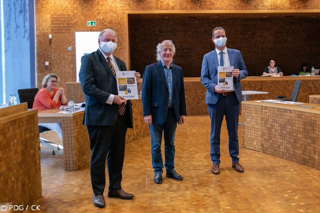 Buergerdialog_UEbergabe_Empfehlungen